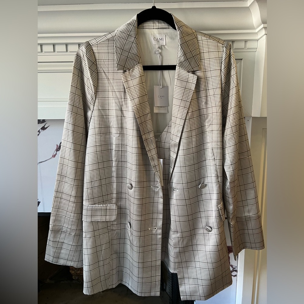 NWT Cami NYC 100% silk blazer and tank set - Picture 4 of 6